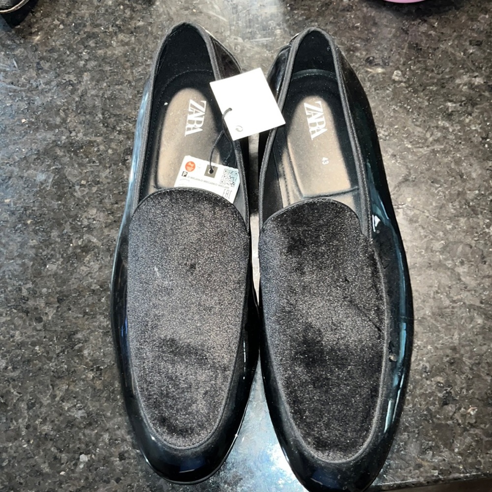 Selling b’cos I need money to get back on my feet after divorce